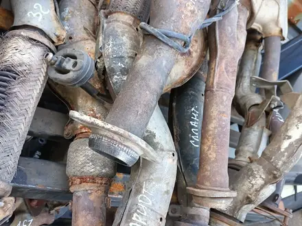 Приемная труба глушитель Ниссан за 15 000 тг. в Астана
