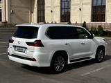 Lexus LX 570 2017 года за 41 000 000 тг. в Алматы – фото 4