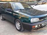 Volkswagen Golf 1995 годаfor1 300 000 тг. в Семей – фото 4