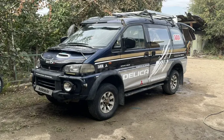 Mitsubishi Delica 1995 годаүшін3 700 000 тг. в Алматы