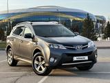 Toyota RAV4 2015 года за 11 300 000 тг. в Алматы – фото 2