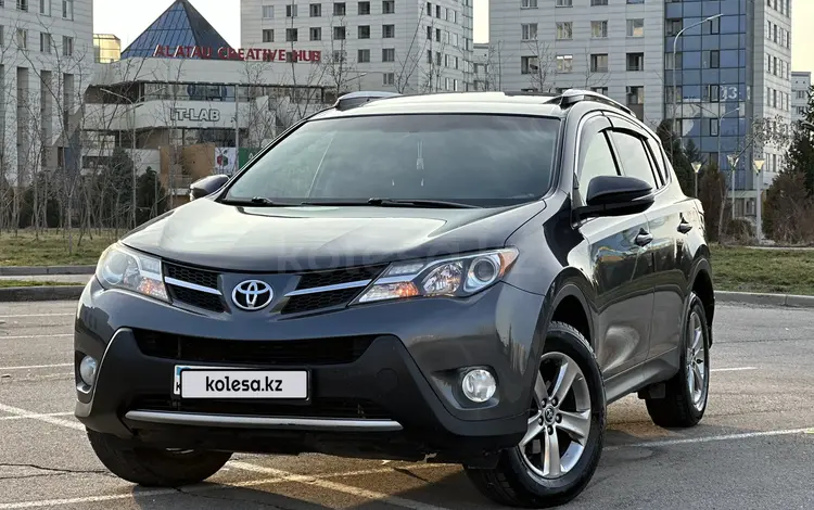 Toyota RAV4 2015 года за 11 300 000 тг. в Алматы