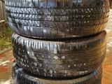 Летние шины Bridgestone 275/50 R22 (3 шт) за 40 000 тг. в Атырау