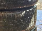 Летние шины Bridgestone 275/50 R22 (3 шт) за 40 000 тг. в Атырау – фото 3
