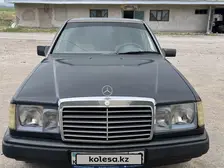 Mercedes-Benz E-Class, 1993