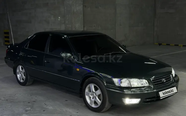 Toyota Camry 2000 годаfor4 550 000 тг. в Шымкент