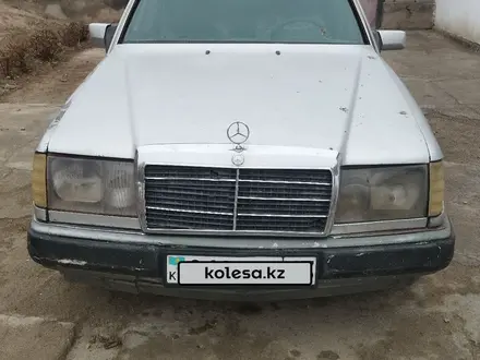 Mercedes-Benz E 230 1990 года за 600 000 тг. в Туркестан – фото 4