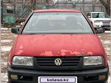 Volkswagen Vento 1992 года за 800 000 тг. в Шахтинск – фото 3