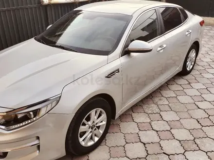 Kia K5 2016 года за 6 850 000 тг. в Алматы – фото 4