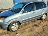 Ford Fusion 2006 годаүшін2 400 000 тг. в Уральск – фото 2