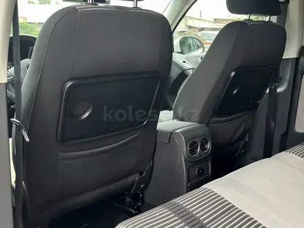 Volkswagen Tiguan 2011 года за 7 000 000 тг. в Алматы – фото 12