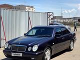 Mercedes-Benz E 280 1997 года за 3 150 000 тг. в Караганда – фото 2