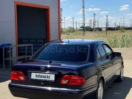 Mercedes-Benz E 280 1997 года за 3 150 000 тг. в Караганда – фото 5