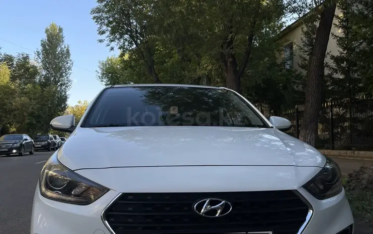 Hyundai Accent 2018 года за 7 500 000 тг. в Астана