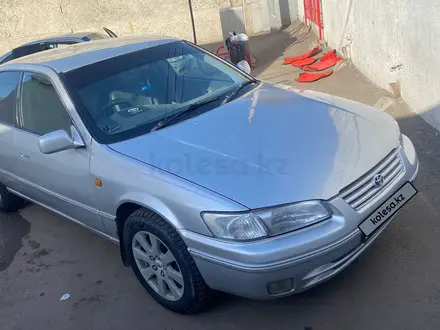 Toyota Camry 1997 года за 2 900 000 тг. в Петропавловск – фото 4