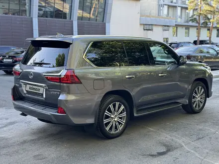 Lexus LX 570 2016 года за 40 000 000 тг. в Астана – фото 4