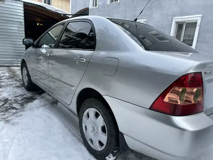 Toyota Corolla 2004 года за 4 100 000 тг. в Астана – фото 4