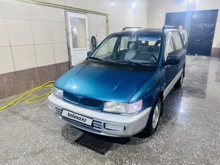 Mitsubishi Space Wagon 1997 года за 1 850 000 тг. в Усть-Каменогорск – фото 3