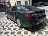 Lexus ES 200 2016 года за 15 000 000 тг. в Тараз