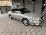 Toyota Camry 2001 годаүшін3 700 000 тг. в Алматы