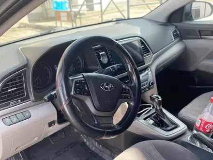 Hyundai Elantra 2017 года за 7 400 000 тг. в Актау – фото 12