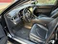 Toyota Camry 2018 года за 14 500 000 тг. в Алматы – фото 13