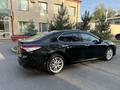 Toyota Camry 2018 года за 14 500 000 тг. в Алматы – фото 3