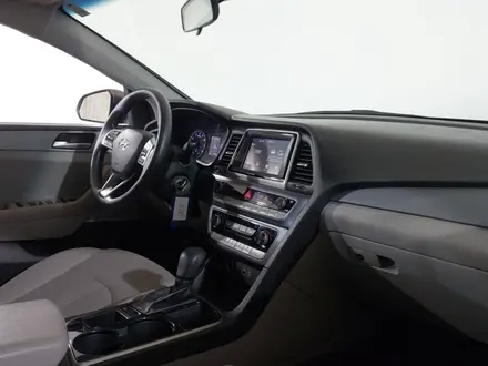 Hyundai Sonata 2019 года за 6 360 000 тг. в Шымкент – фото 15