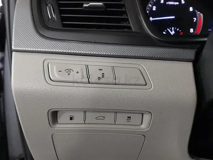 Hyundai Sonata 2019 года за 6 360 000 тг. в Шымкент – фото 23
