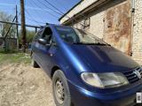 Volkswagen Sharan 1999 годаүшін3 000 000 тг. в Уральск – фото 2