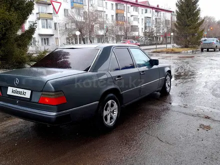 Mercedes-Benz E 200 1993 года за 930 000 тг. в Петропавловск – фото 9