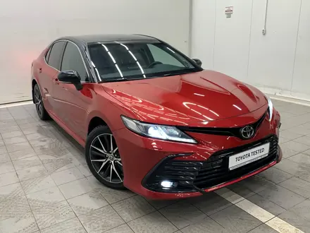 Toyota Camry 2021 года за 16 800 000 тг. в Костанай – фото 19