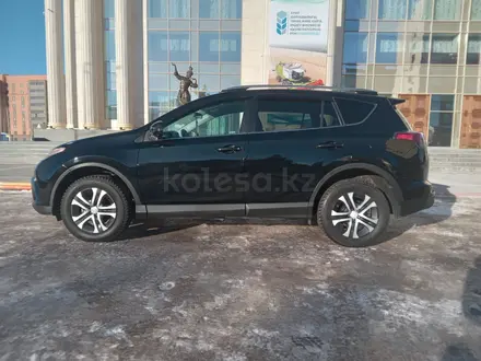 Toyota RAV4 2017 года за 12 000 000 тг. в Петропавловск – фото 6