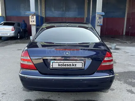 Mercedes-Benz E 200 2002 года за 4 500 000 тг. в Тараз – фото 2