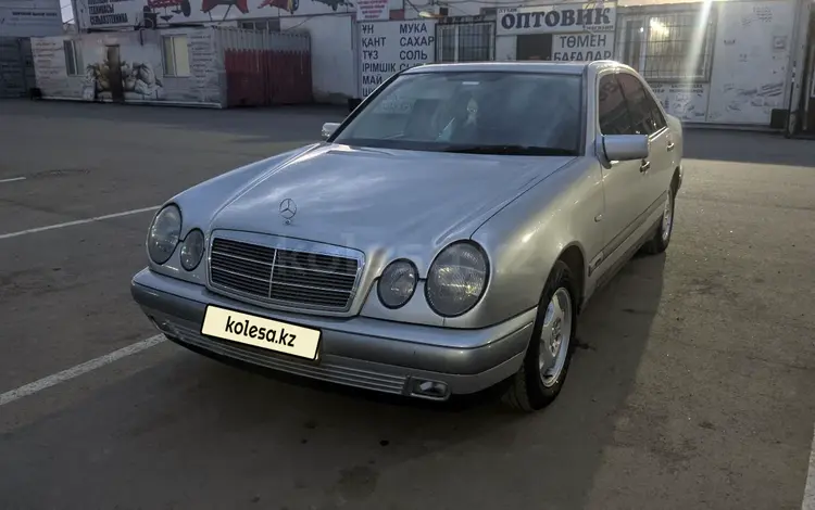 Mercedes-Benz E 300 1995 годаfor2 700 000 тг. в Астана