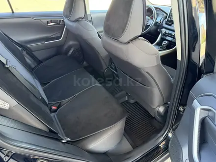 Toyota RAV4 2021 года за 12 800 000 тг. в Караганда – фото 16