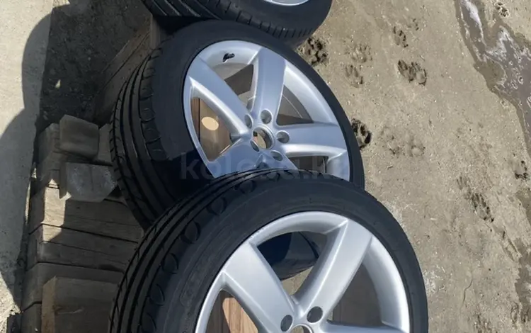 Комплект оригинальных литых дисков VW Daytona R18 за 250 000 тг. в Атырау