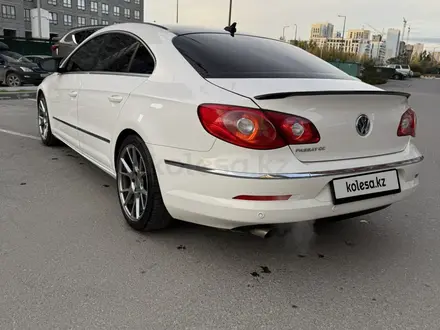Volkswagen Passat 2011 года за 5 600 000 тг. в Костанай