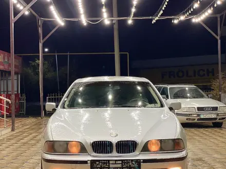 BMW 528 1997 года за 1 900 000 тг. в Шымкент – фото 3