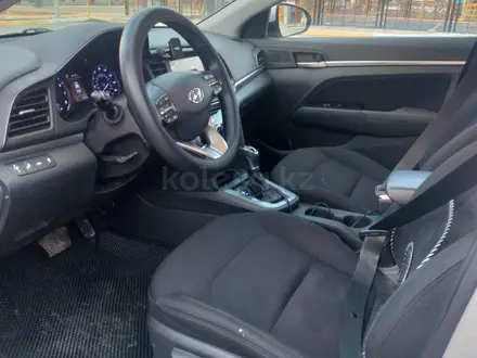Hyundai Elantra 2019 года за 7 100 000 тг. в Шымкент – фото 11