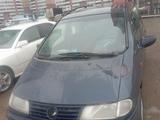 Volkswagen Sharan 1995 годаүшін800 000 тг. в Караганда