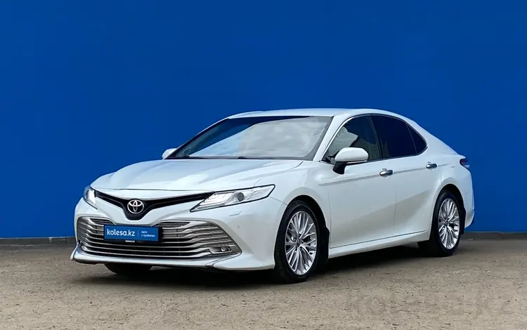 Toyota Camry 2018 годаүшін13 270 000 тг. в Алматы