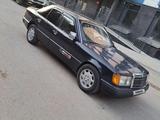 Mercedes-Benz E 230 1991 годаүшін1 370 000 тг. в Алматы – фото 2