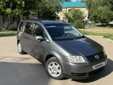 Volkswagen Touran, 2004