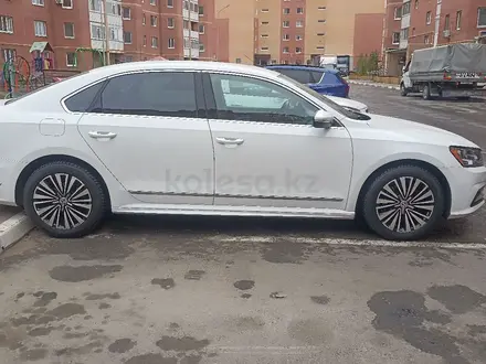 Volkswagen Passat 2016 года за 6 200 000 тг. в Костанай – фото 14