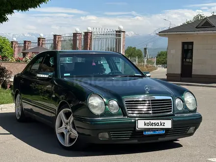 Mercedes-Benz E 320 1998 года за 3 800 000 тг. в Алматы – фото 2