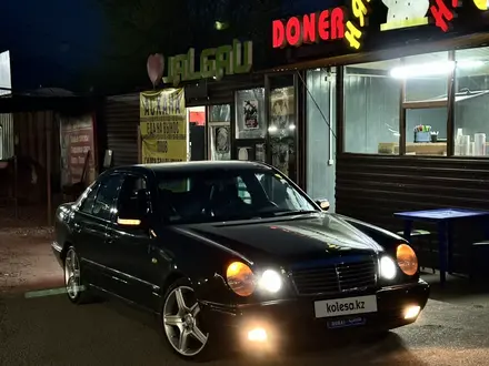 Mercedes-Benz E 320 1998 года за 3 800 000 тг. в Алматы – фото 19