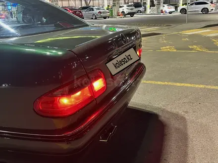 Mercedes-Benz E 320 1998 года за 3 800 000 тг. в Алматы – фото 20