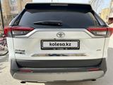 Toyota RAV4 2020 года за 18 200 000 тг. в Актобе – фото 4