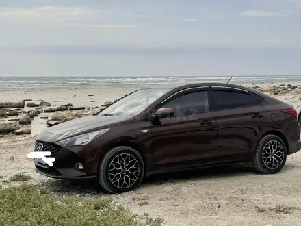 Hyundai Accent 2021 года за 7 000 000 тг. в Актау